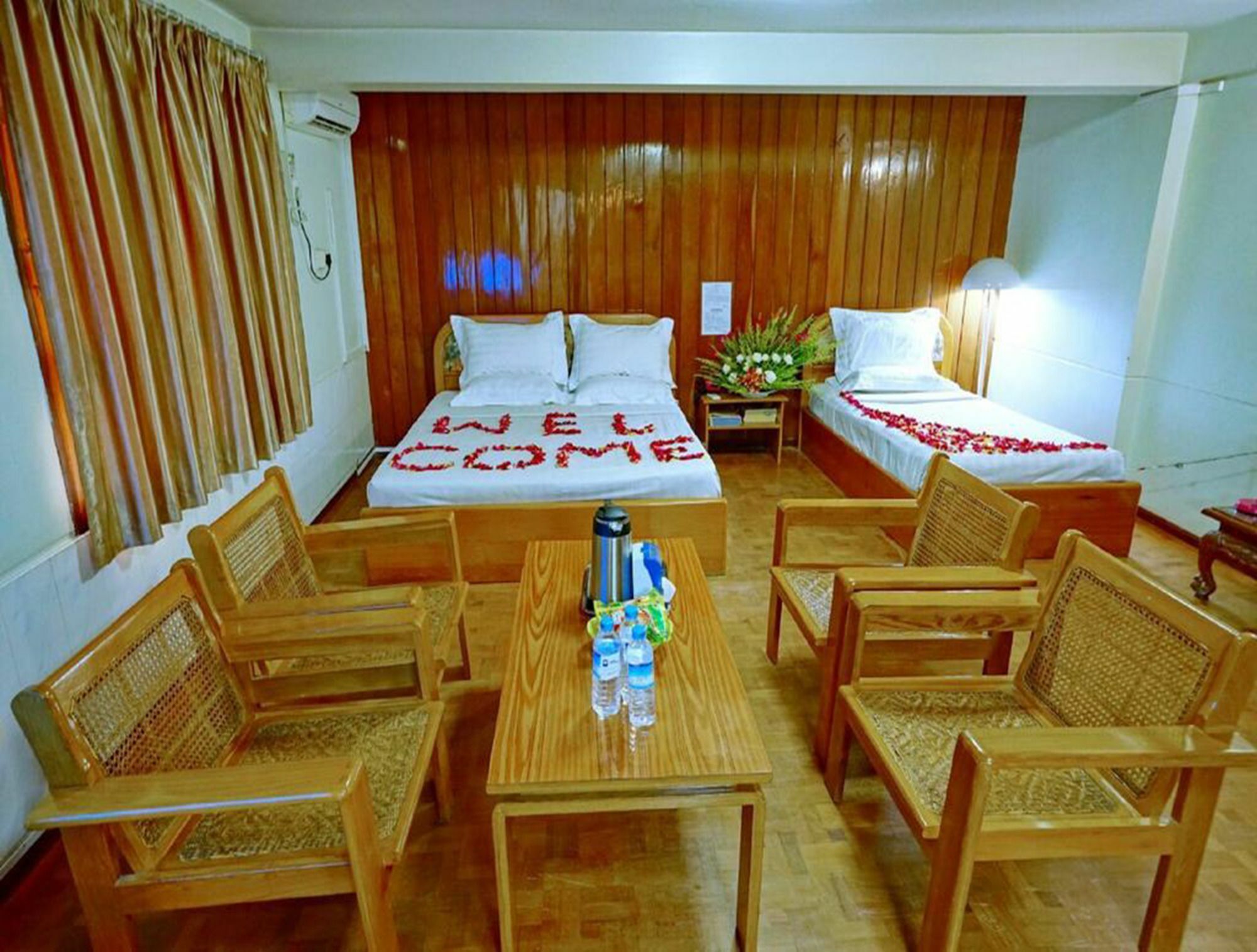 Taim Phyu Hotel Mandalay Exterior foto