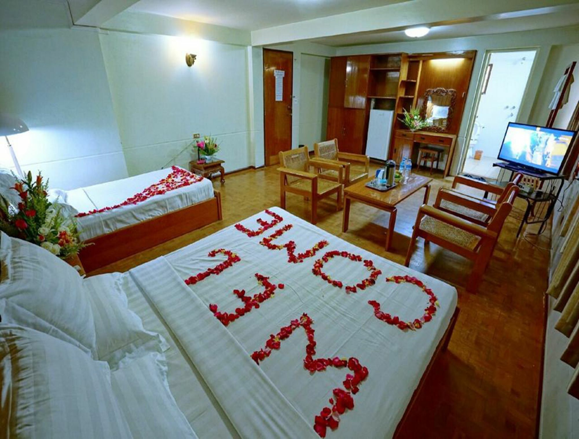 Taim Phyu Hotel Mandalay Exterior foto